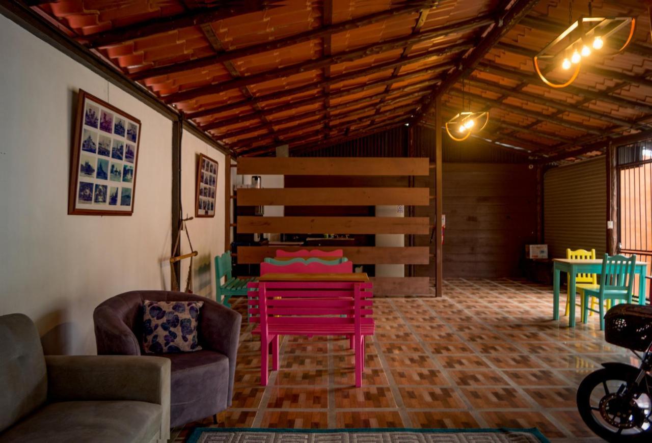 Hotel Reventazon Orosí Extérieur photo